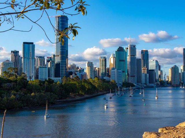 Exploring Brisbane Affordably: Tips for Budget Travelers