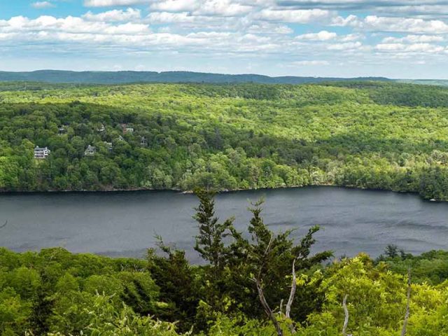 Day Trips Around New York: The Perfect Short Getaways to Escape the Hustle and Bustle