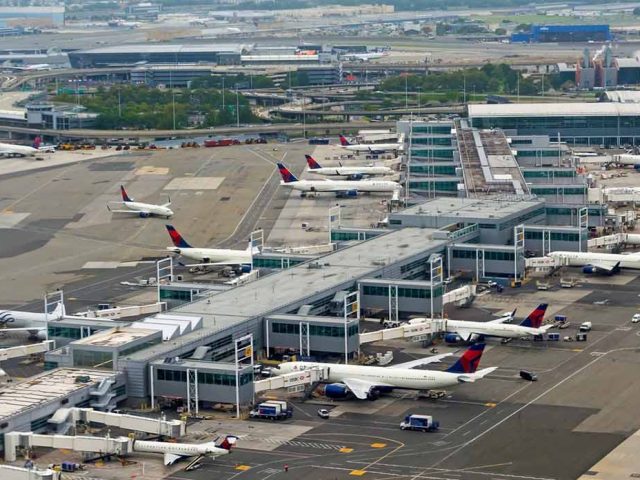 From Europe to New York: The Most Convenient Flight Routes and Ticket Booking Tips